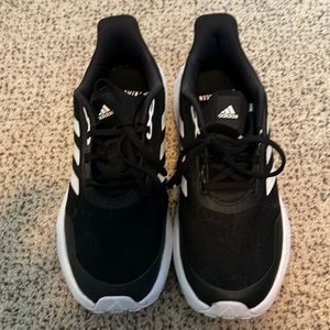 Adidas boys sneakers size 6